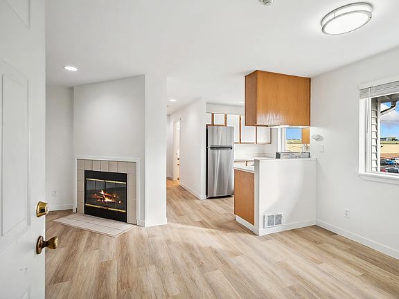 2nd image of 4721 194th St SW #301