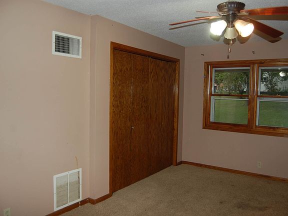2nd image of 1611 East Ave