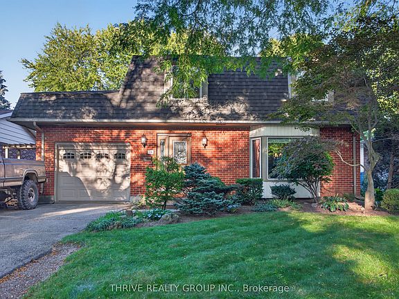 2nd image of 18 Rexway Rd