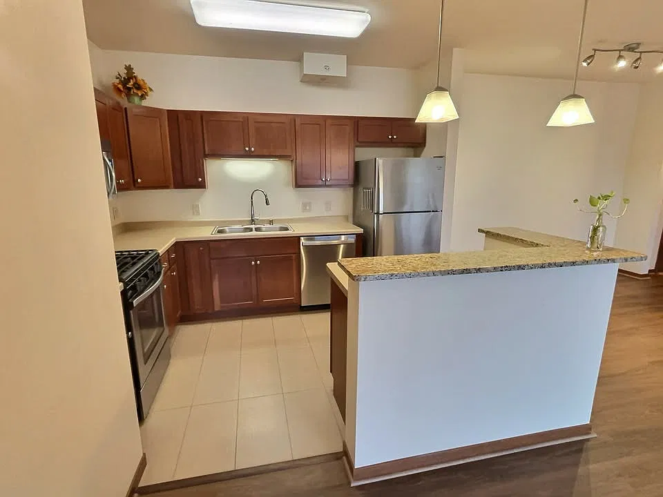 2 bed, 1214 sqft, $2,000 — Photo 3