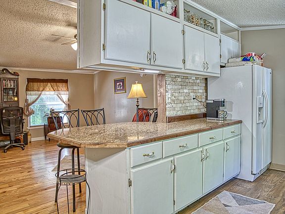 5th image of 299 Poor House Hollow Ln