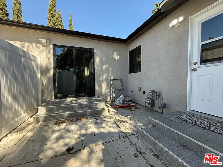 6403 Gentry Ave — Photo 19