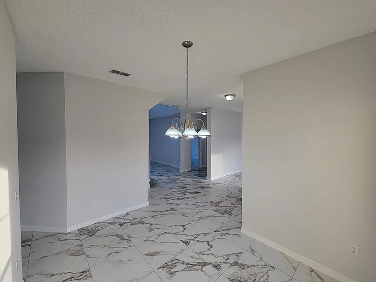 1907 Escambia Ln — Photo 13