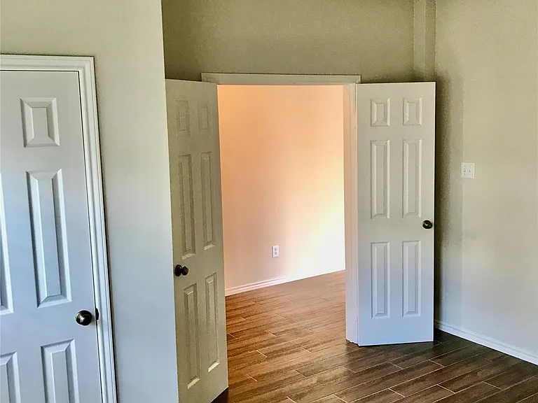5035 Chappel Hill Dr — Photo 4
