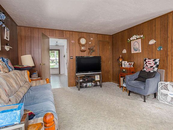 4th image of 12234 W University Ave