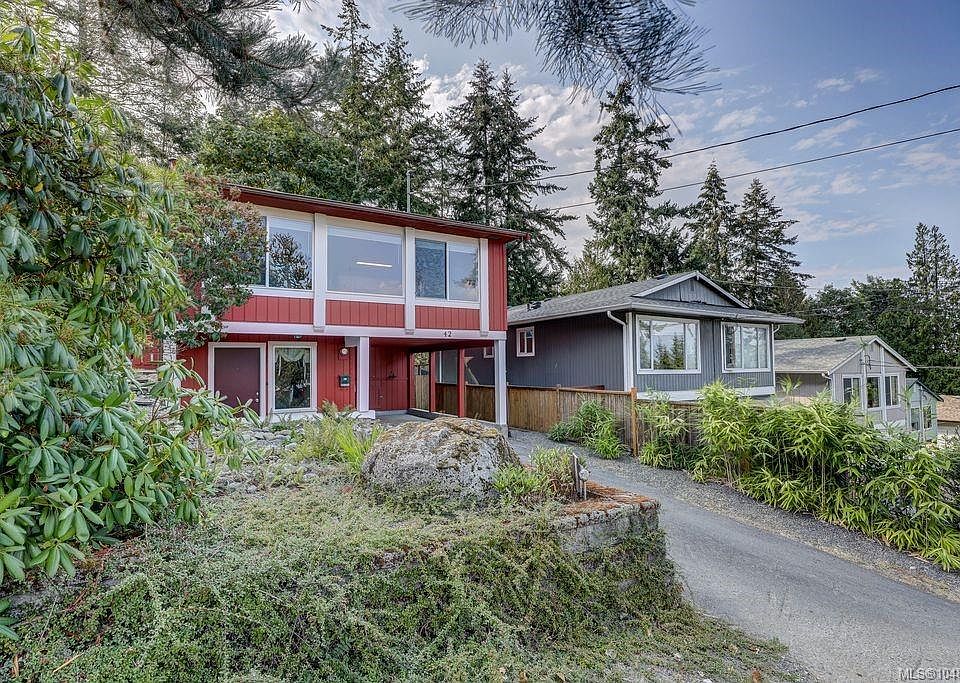 1st image of 42 Kanaka Pl