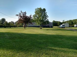 1873 Millbrook Rd, Grove City, PA 16127