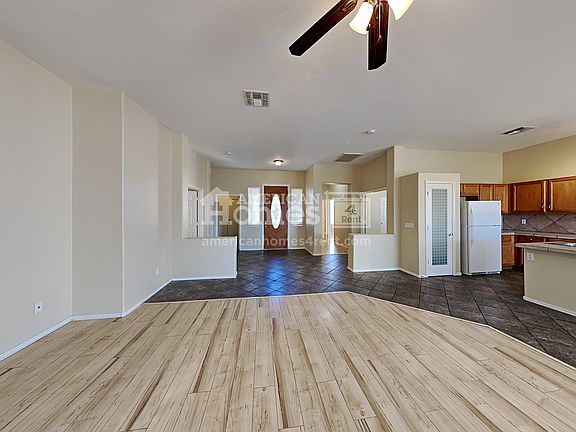 4th image of 15843 N 135th Dr