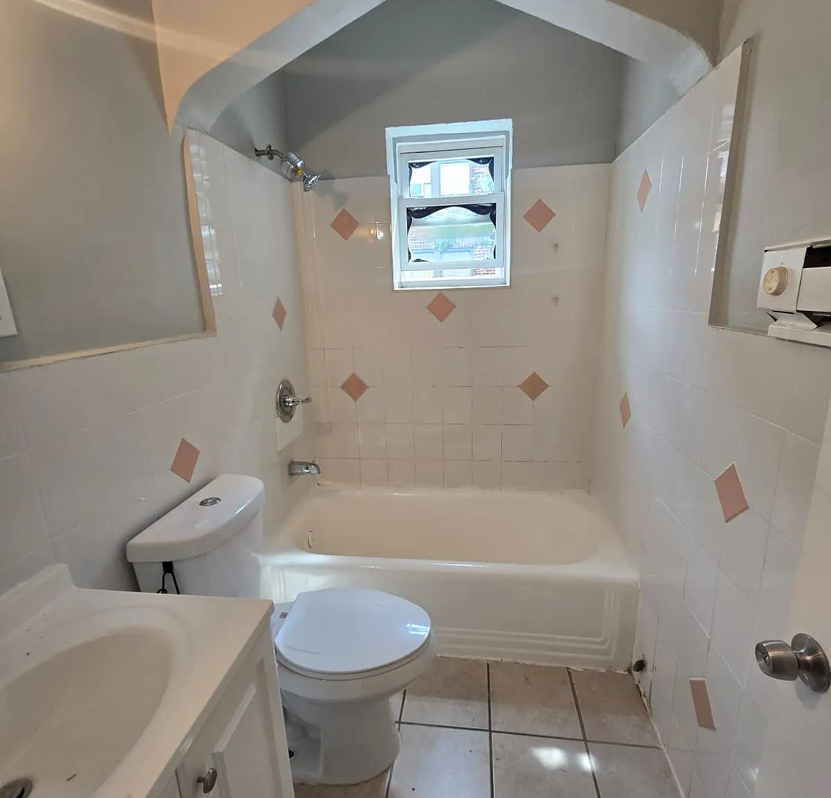 3 bed, $1,800 — Photo 3