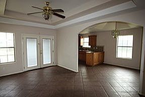 3rd image of 2207 Nellie St