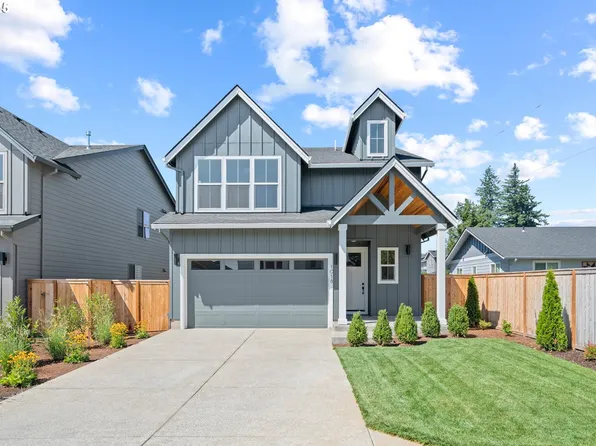 1018 NE 17th Ave, Canby, OR 97013