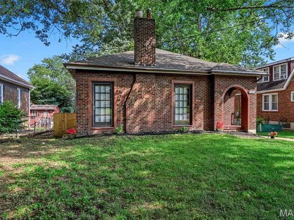 8718 Clifton Ave, Saint Louis, MO 63136