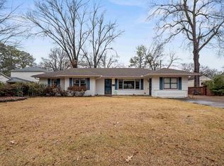 4590 Charleswood Ave, Memphis, TN 38117