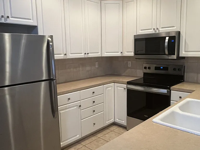 Lots of cabinets and counter space!