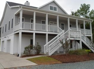 116 Soundview Dr, Hampstead, NC 28443