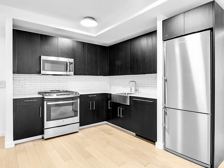 535 W 43rd St S #9GG — Photo 6