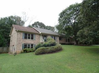 4061 S Fork Dr, Snellville, GA