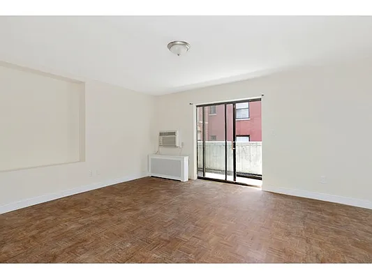 Rented by Mirador Real Estate | media 34