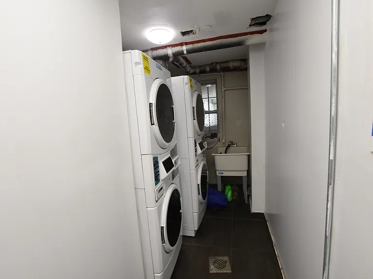 532 E 142nd St #1B — Photo 11