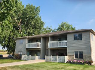 1001 Santa Fe Ave Unit 4, Bismarck, ND 58504