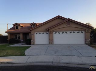 3201 Agnew Meadows Dr, Bakersfield, CA 93313