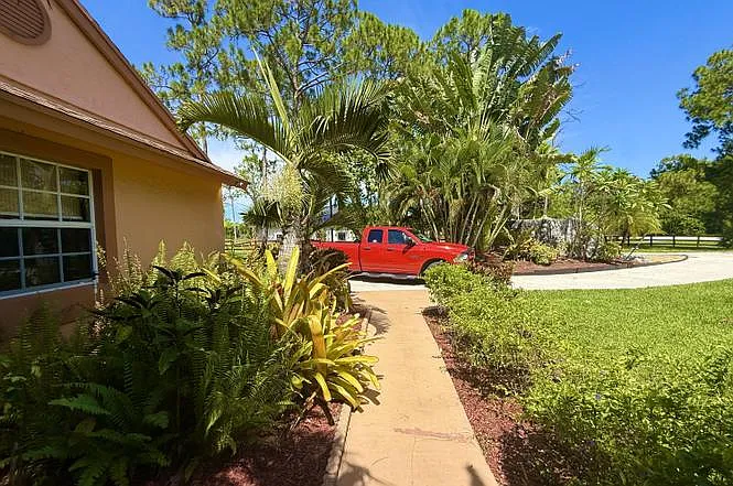 14765 Northlake Blvd — Photo 4