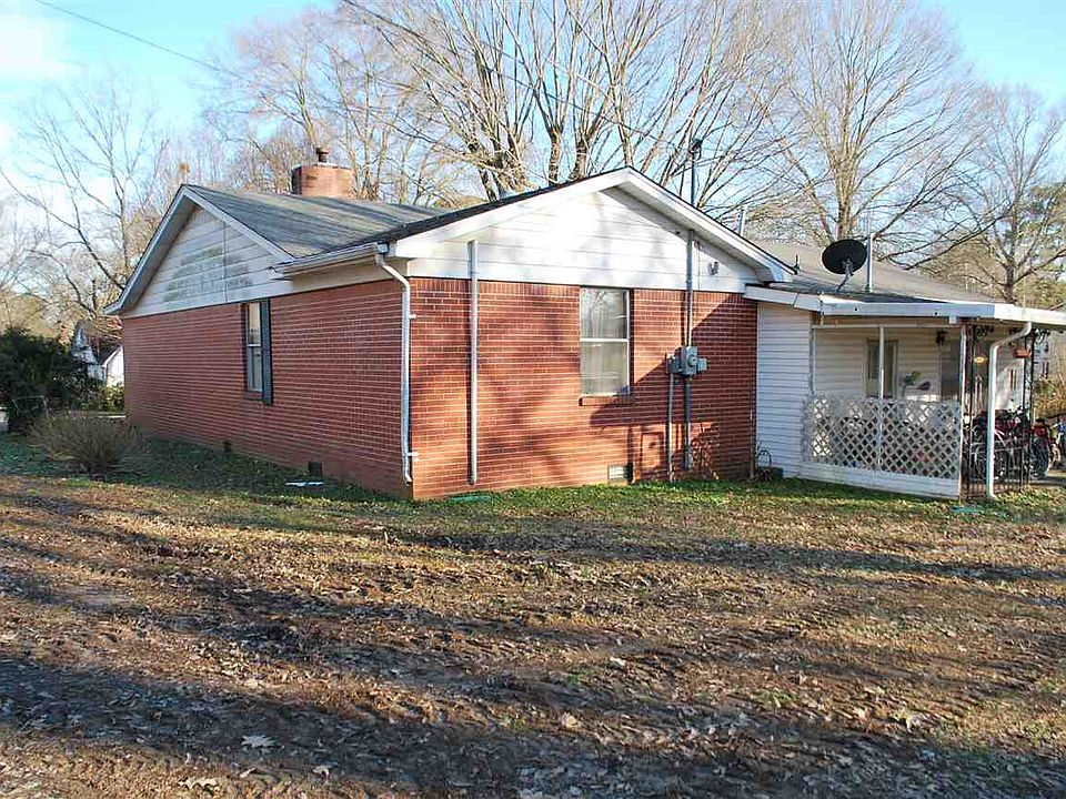 2nd image of 201 Jordan St