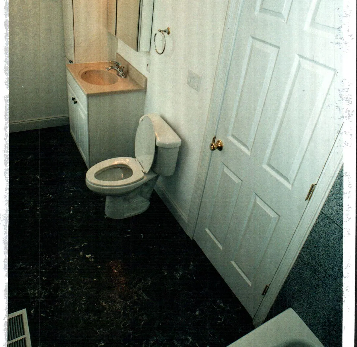 5 bed, 1845 sqft, $3,250 — Photo 3