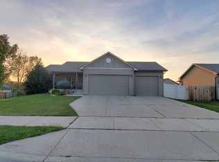 1775 2nd Ave E, Dickinson, ND 58601