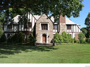 24 Oxford Rd, White Plains, NY 10605