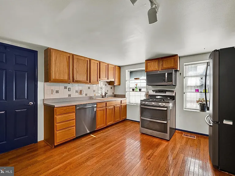 1005 S Kenwood Ave #A — Photo 7