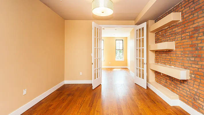 Rented by Nooklyn NYC LLC | media 16