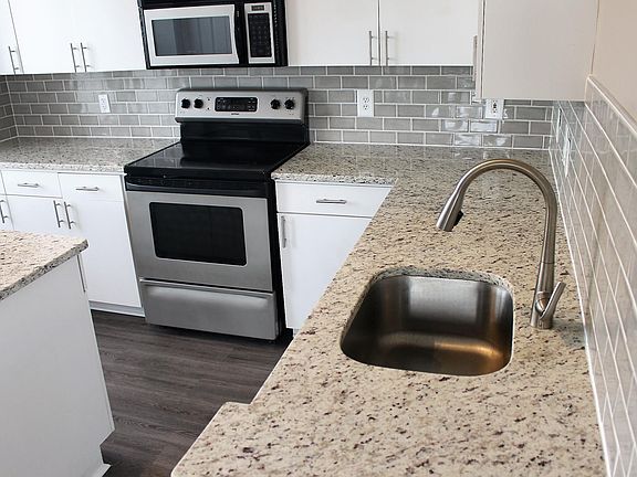 4th image of 445 Elmcroft Blvd APT 8412