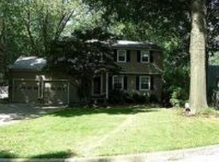 2916 Palmarie Dr, Poland, OH
