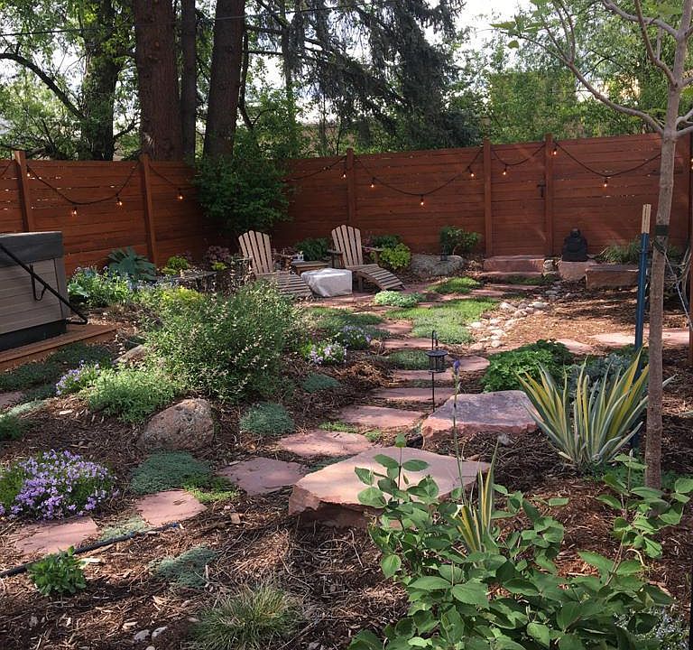 Beautiful garden in the spring! (Hot tub has been removed.)