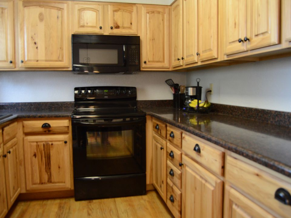 1st image of 310 N Swink Dr