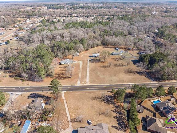 2nd image of 42.5 Old Perry Rd