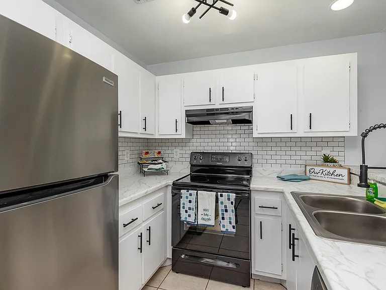 Oasis - 3165 South St. — Photo 46