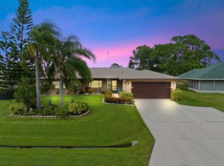 707 NW Bayard Ave, Port Saint Lucie, FL 34983