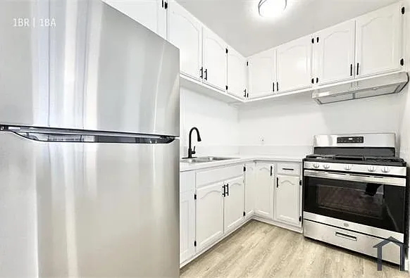 1 bed, $2,100 — Photo 4