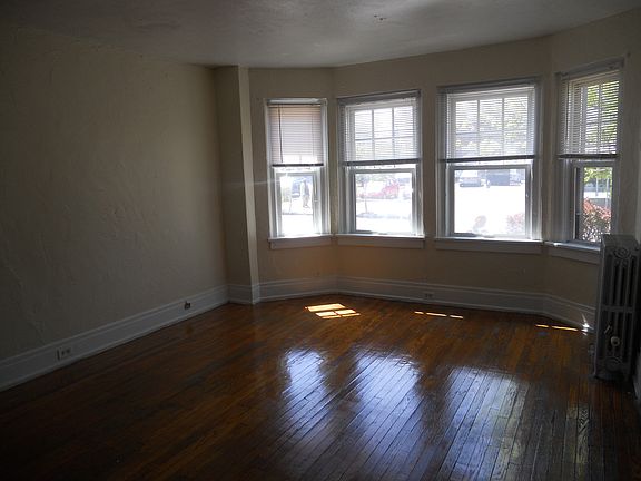 2nd image of 209 Elmwood Ave APT 11