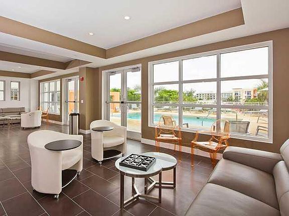 4th image of 151 NE 5th Ave #151