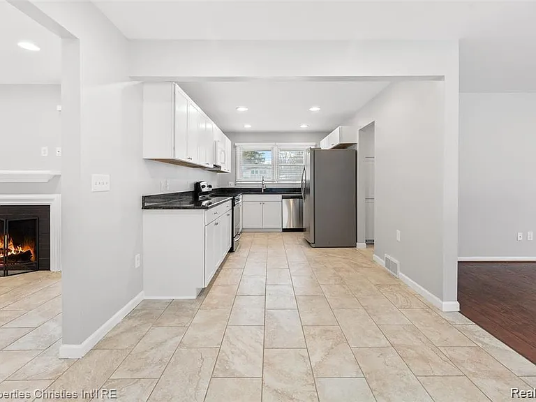 6881 W Dartmoor Rd — Photo 19