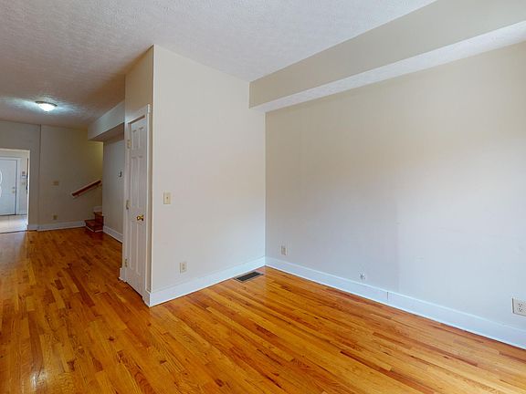 3rd image of 1369-1371 Indianola Ave #64807f05a