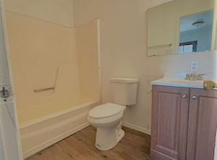 328 Grove St SE #3, Albuquerque, NM 87108