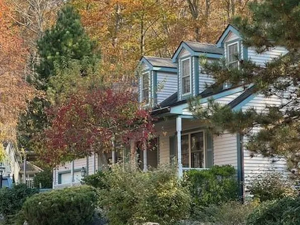 1 Mulberry Lane #1, East Lyme, CT 06357