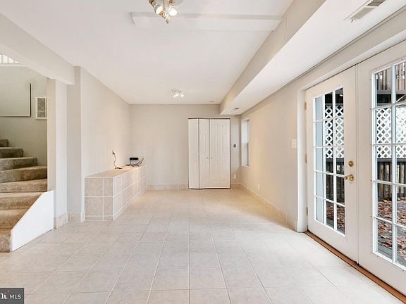 3rd image of 6341 Dogwood Pl