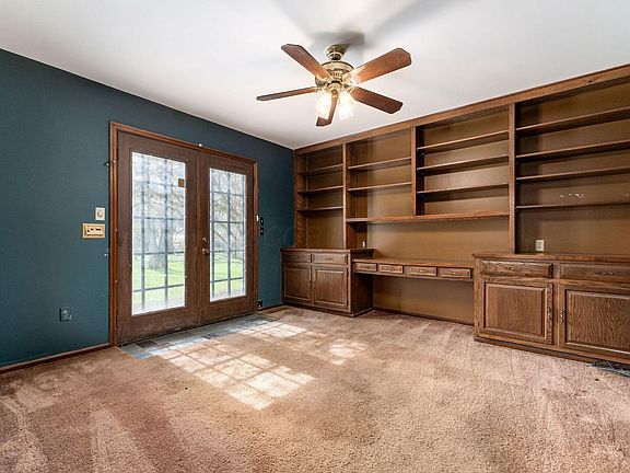 3rd image of 5605 Farms Dr