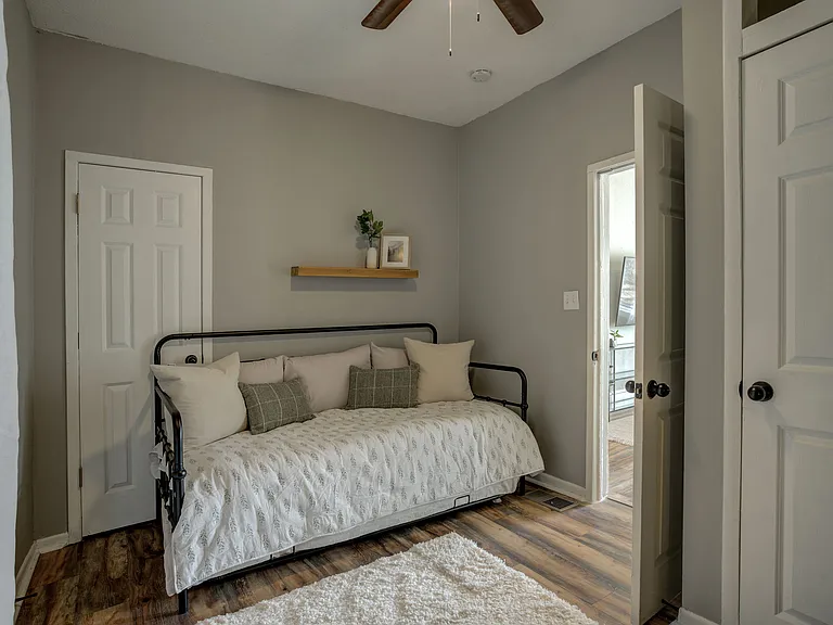 1505 Main St NE #1 — Photo 9