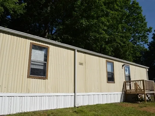 2979 State Highway 16 N #8, Crumpler, NC 28617
